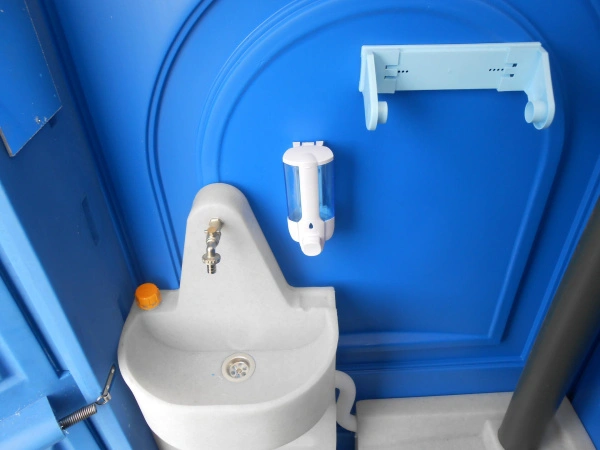 Туалетная кабина Евростандарт «Люкс» с пластиковым поддоном 